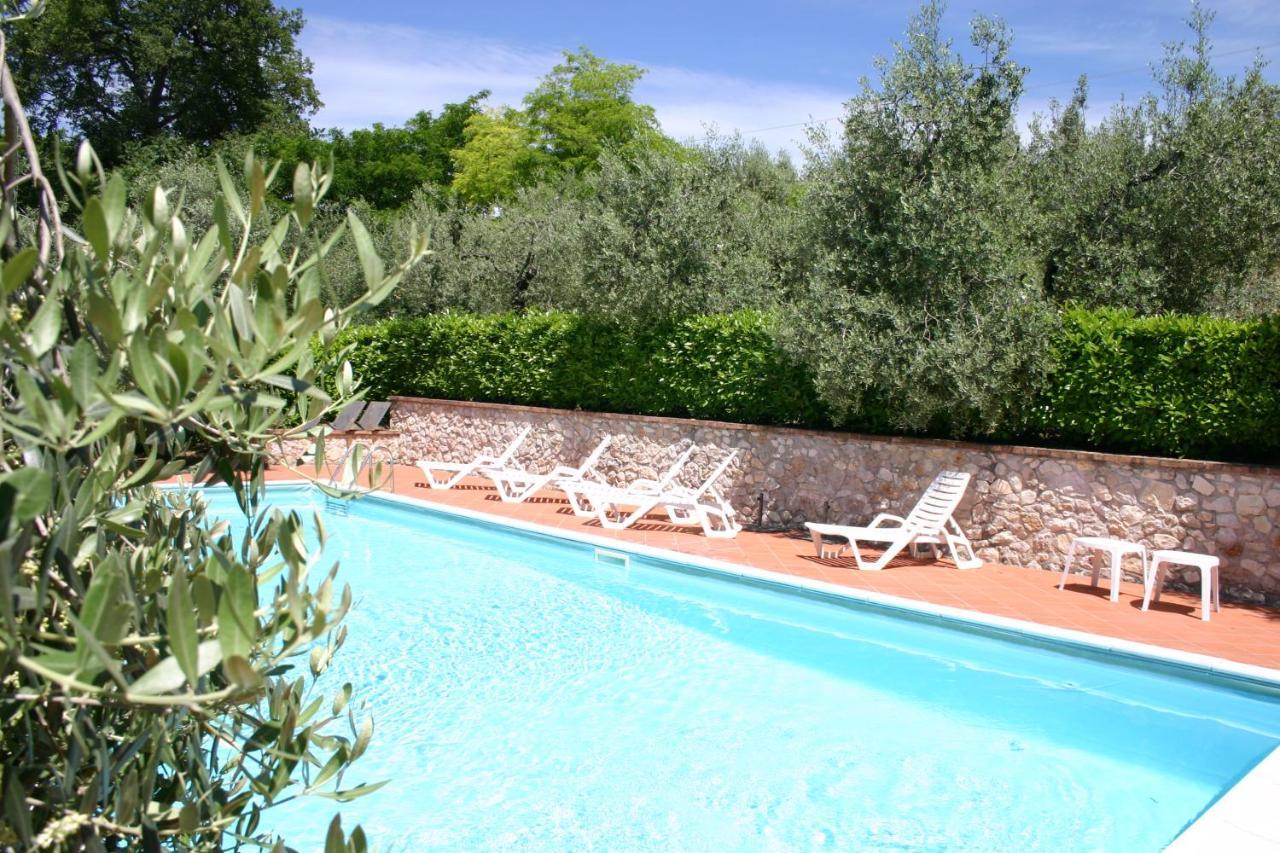 Agriturismo Oliveto Di Geltrude Contessa أميليا المظهر الخارجي الصورة